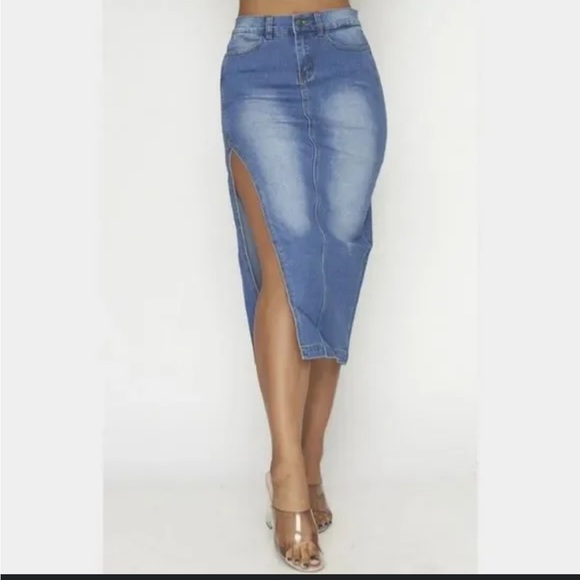 Source Unknown Dresses & Skirts - Denim Side Slit Skirt-L